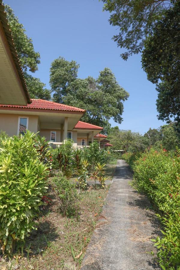 Baansukjai Bungalows 라농 외부 사진